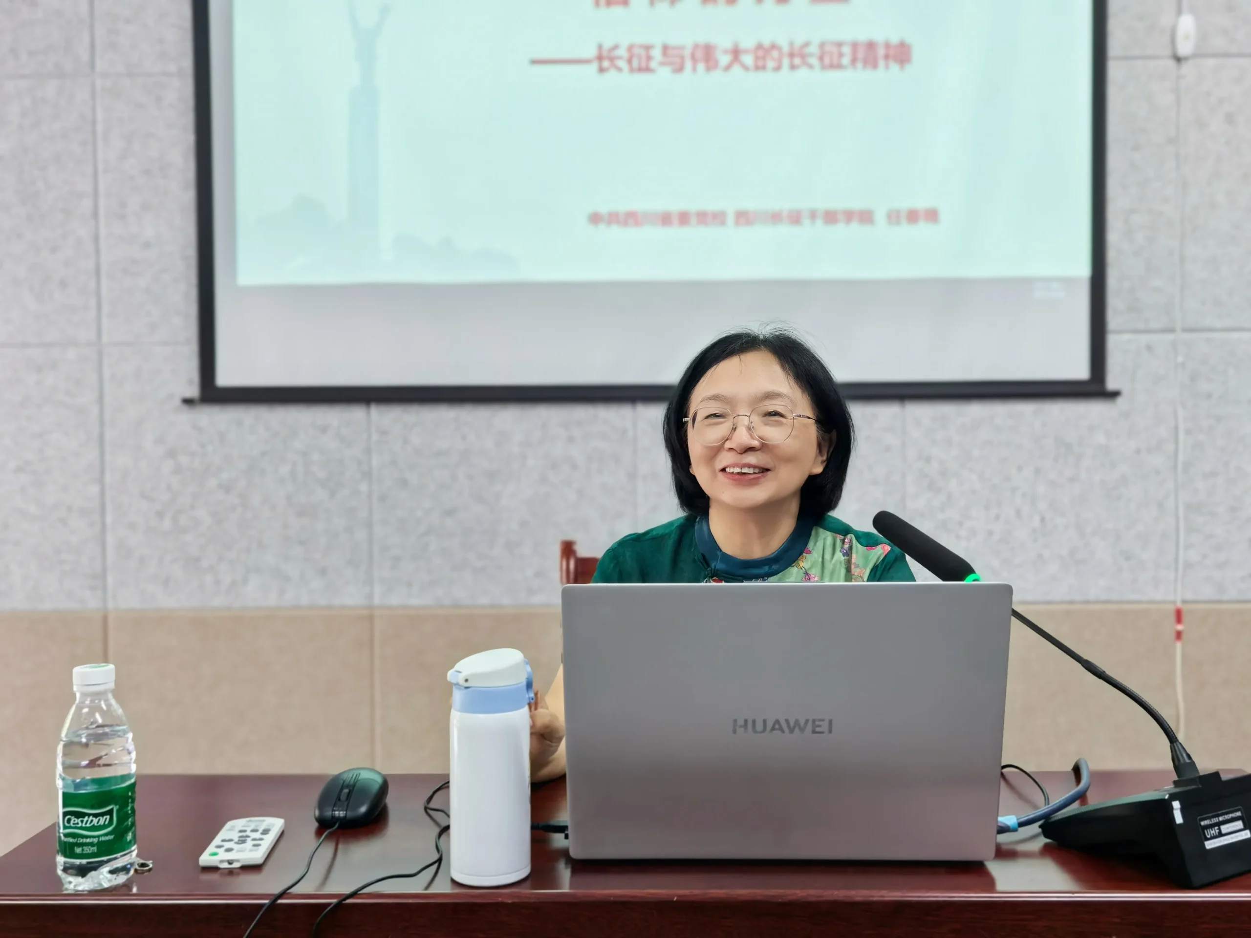 «Принять красное воспитание, передавать красную культуру»Объединённо11 (1)