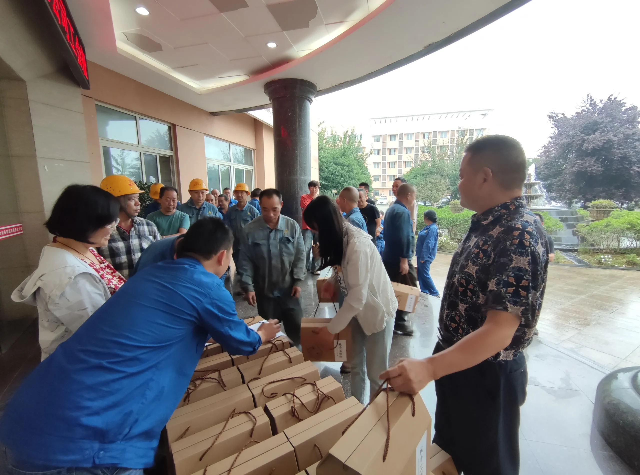 Тёплые сердца и аромат Цзунцзы профсоюз компании «Синьли Горное Оборудование»11 (3)