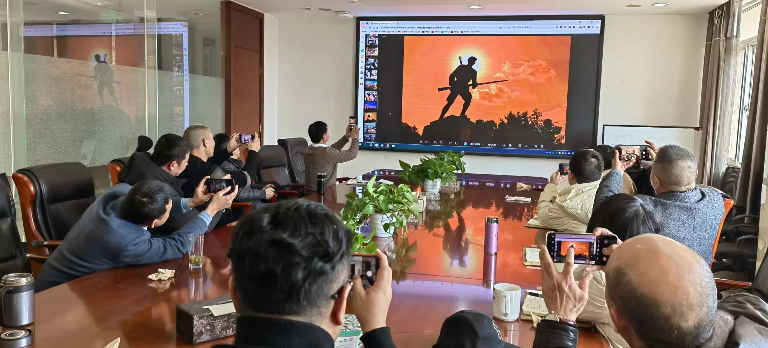 Успешное завершение обучающего фотокурса в компании «Синьли Горное Оборудование»111 (1)